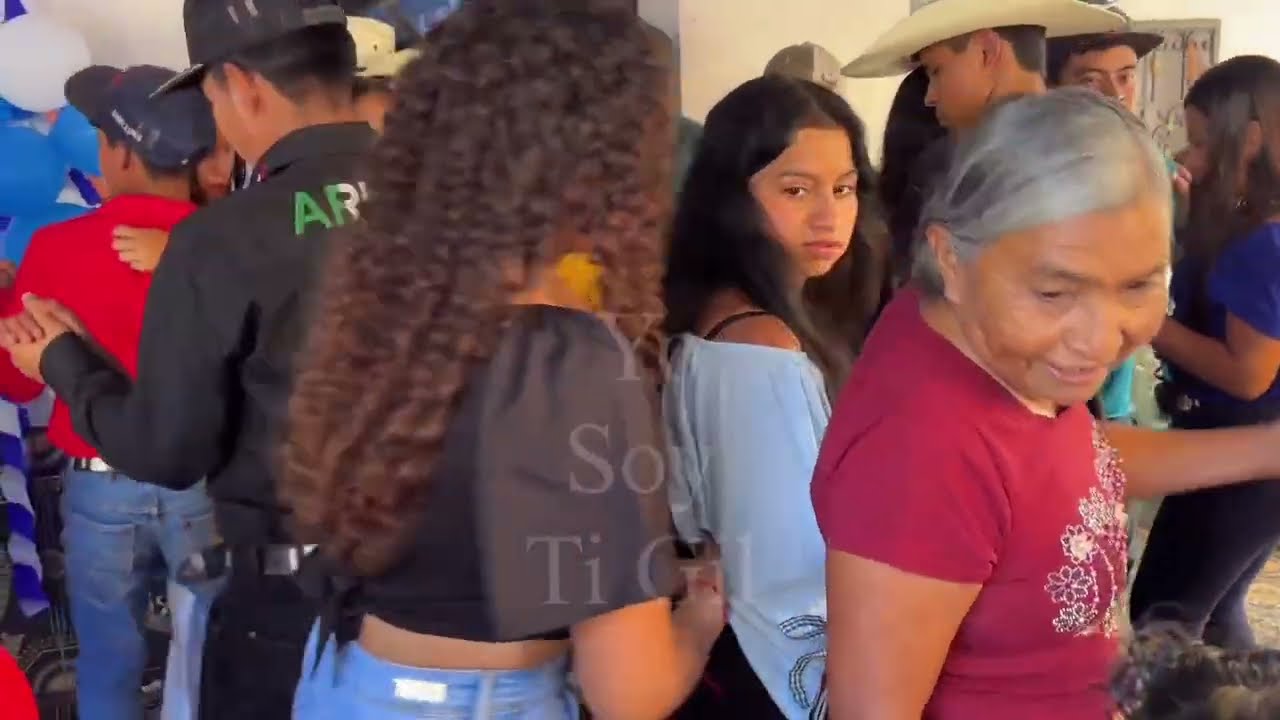Chulada de muchachas en estos quinceaños Chiquimula 🇬🇹