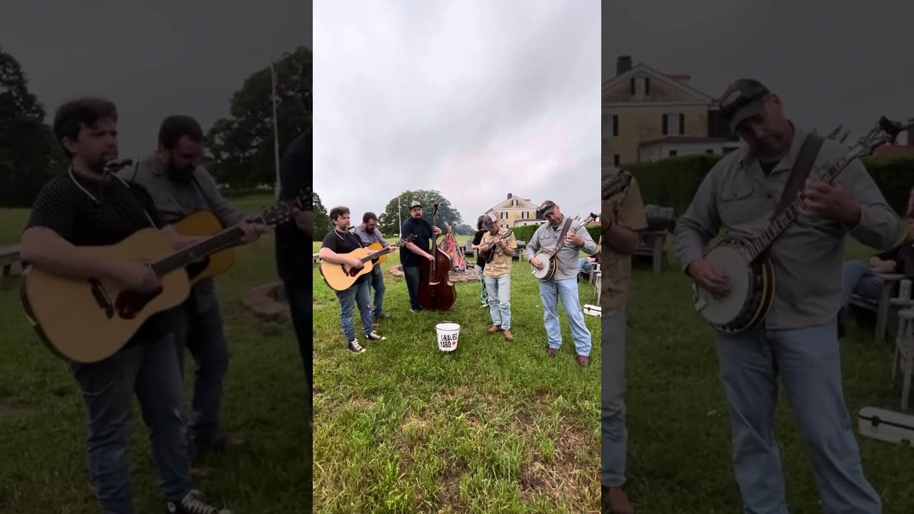 “Act Naturally” - @gravelyardband #bluegrass #arkansas #fiddle #buckowens #banjo #country #music