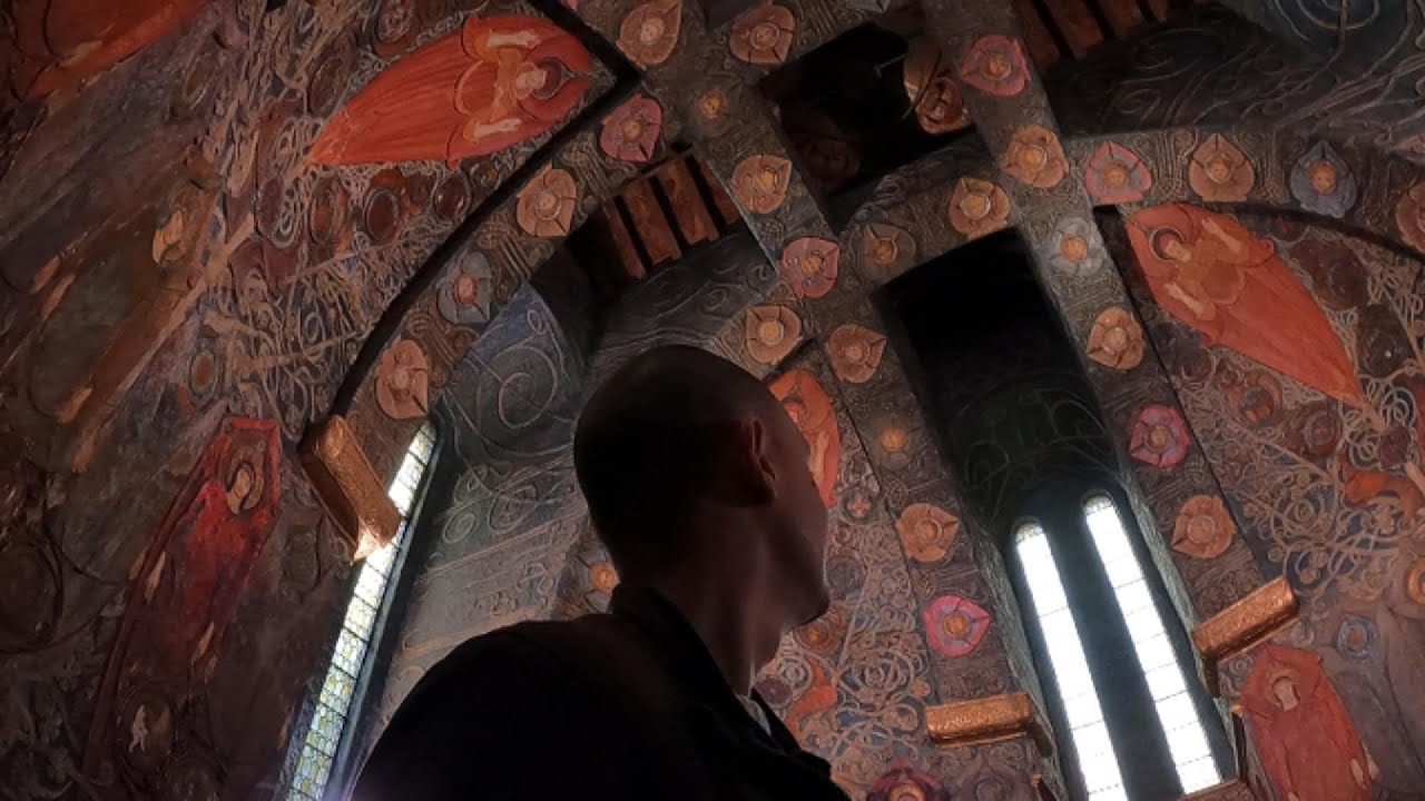 A Visit to the Watts Chapel (Surrey, England) Plus a Look at Some Famous Graves!