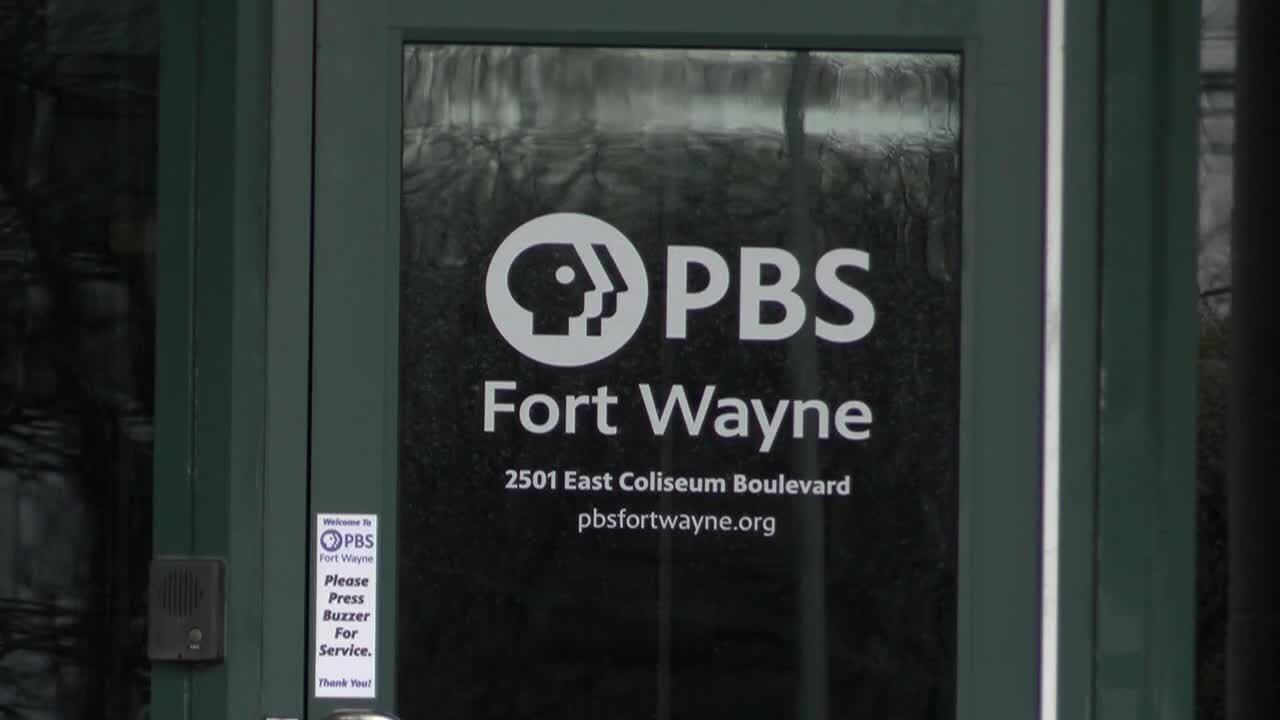 Final Indiana state budget cuts funds for public media cooperations