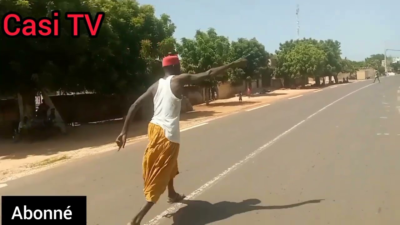 AU RESTAURANT LE VIRAGE DE DIOFIOR,TOKO OUSMANE se batte avec AWA NDIAYE la SERVEUSE