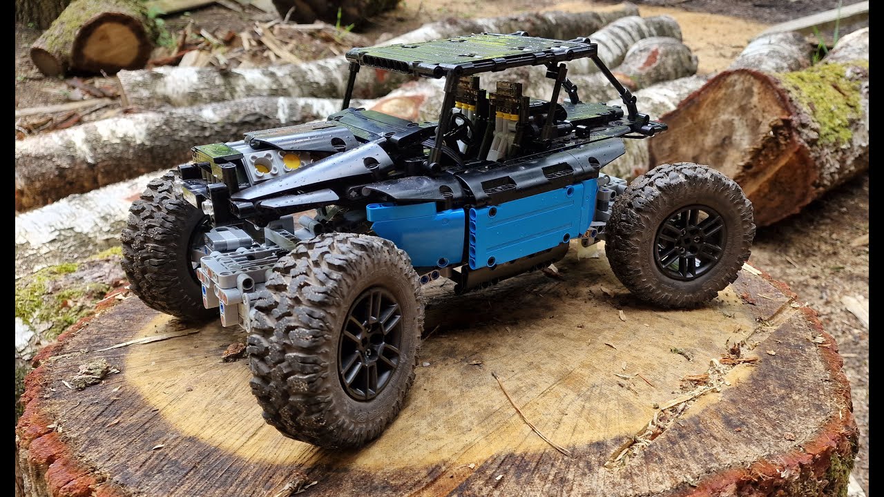 The Buggy (Lego Technic rock-crawling buggy MOC)