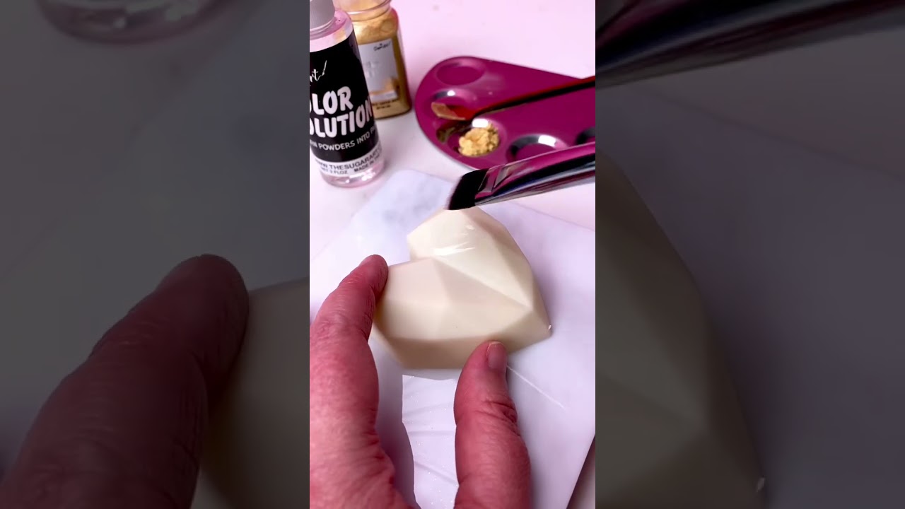 How to apply luster dust to chocolate? Use The Color Solution! ✨✨ #shortsfeed