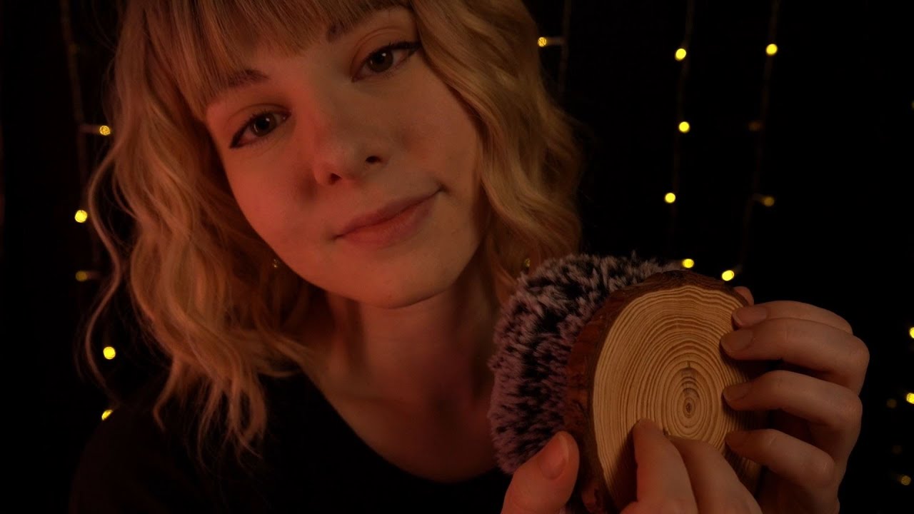 ASMR | slow, gentle Wood Tapping & sleepy Whispering - Blue Yeti, Ramble