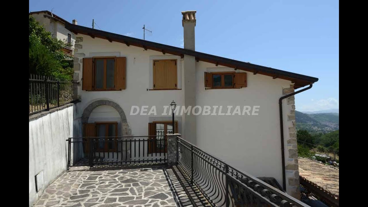 Ovindoli, casa indipendente nel centro storico di S  Iona in vendita
