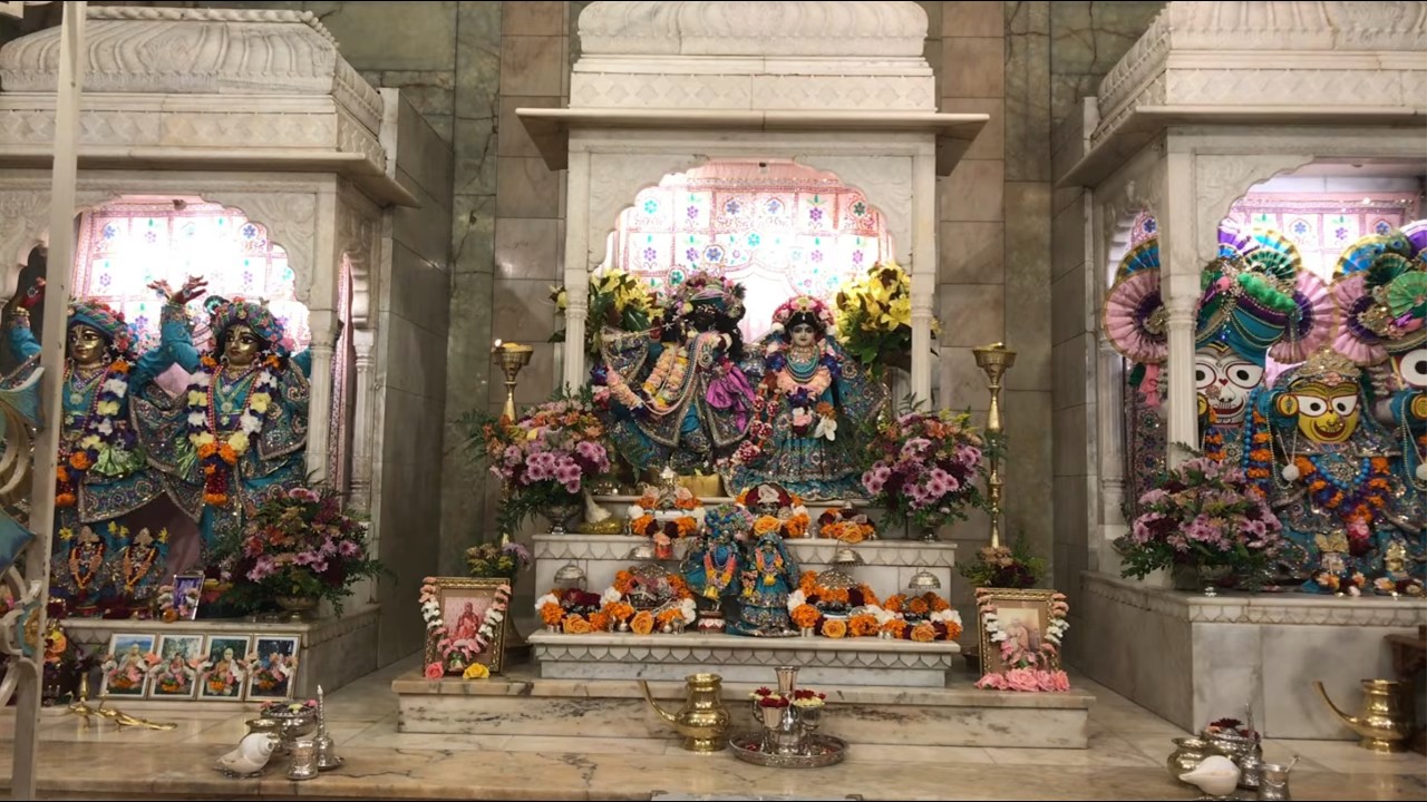 Sringara Arati - Friday 6 March 2026 - 7:00am - 7.30am