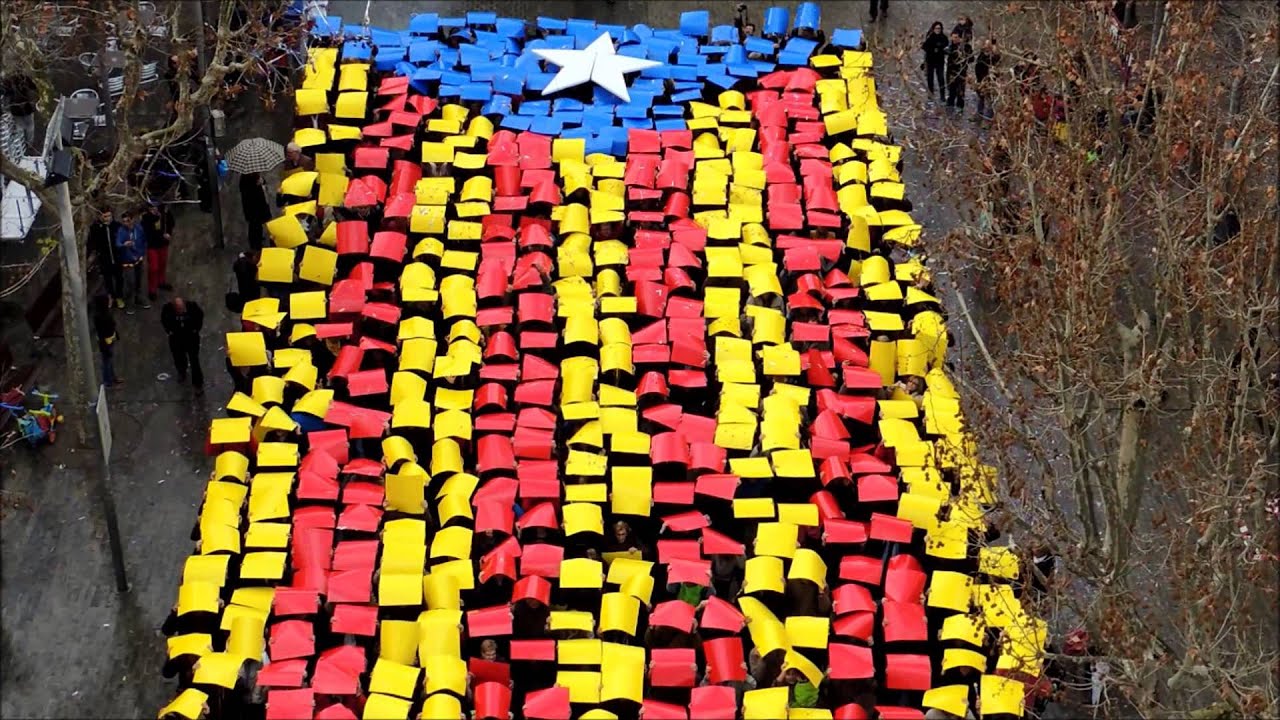 Estelada humana a Sant Feliu de Llobregat