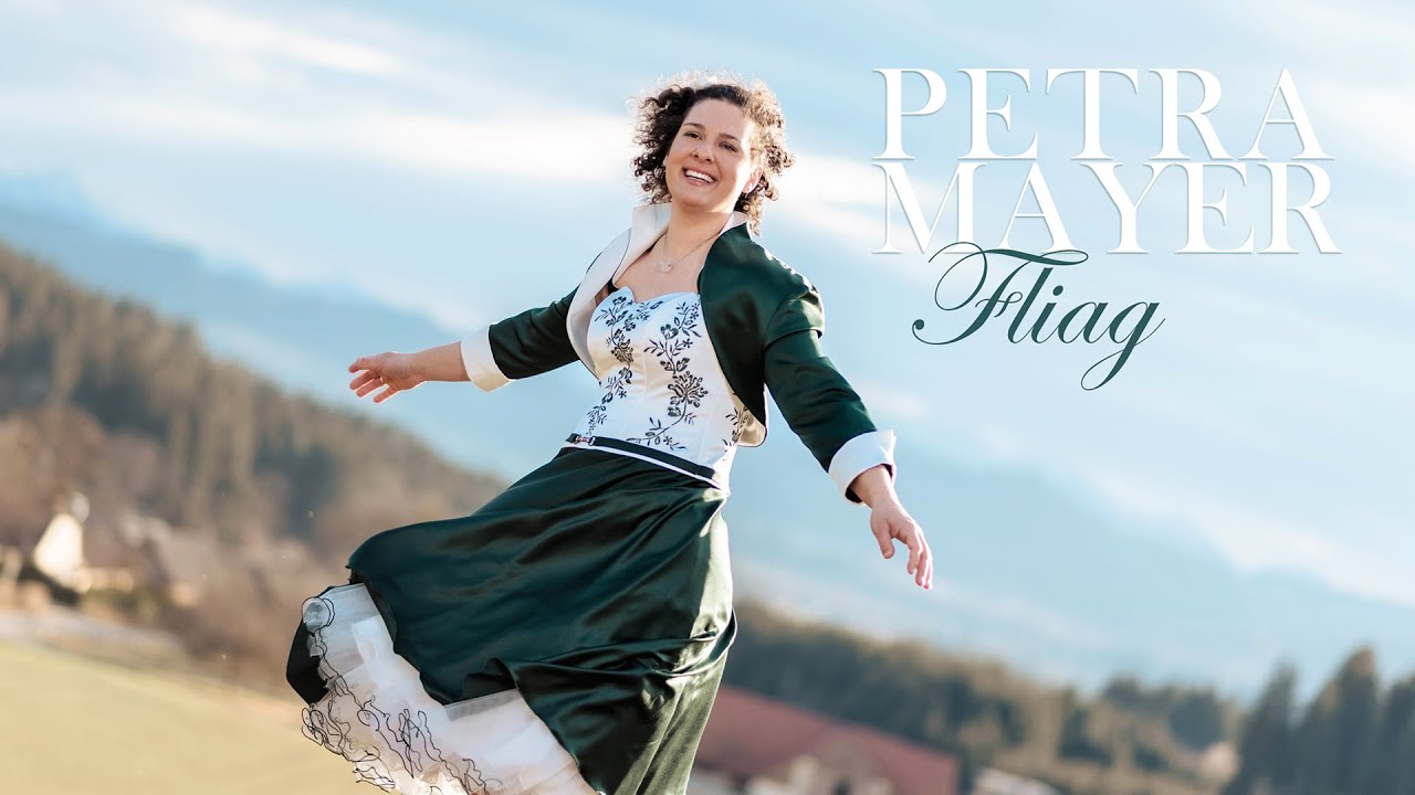 Petra Mayer - Fliag (Official Video)