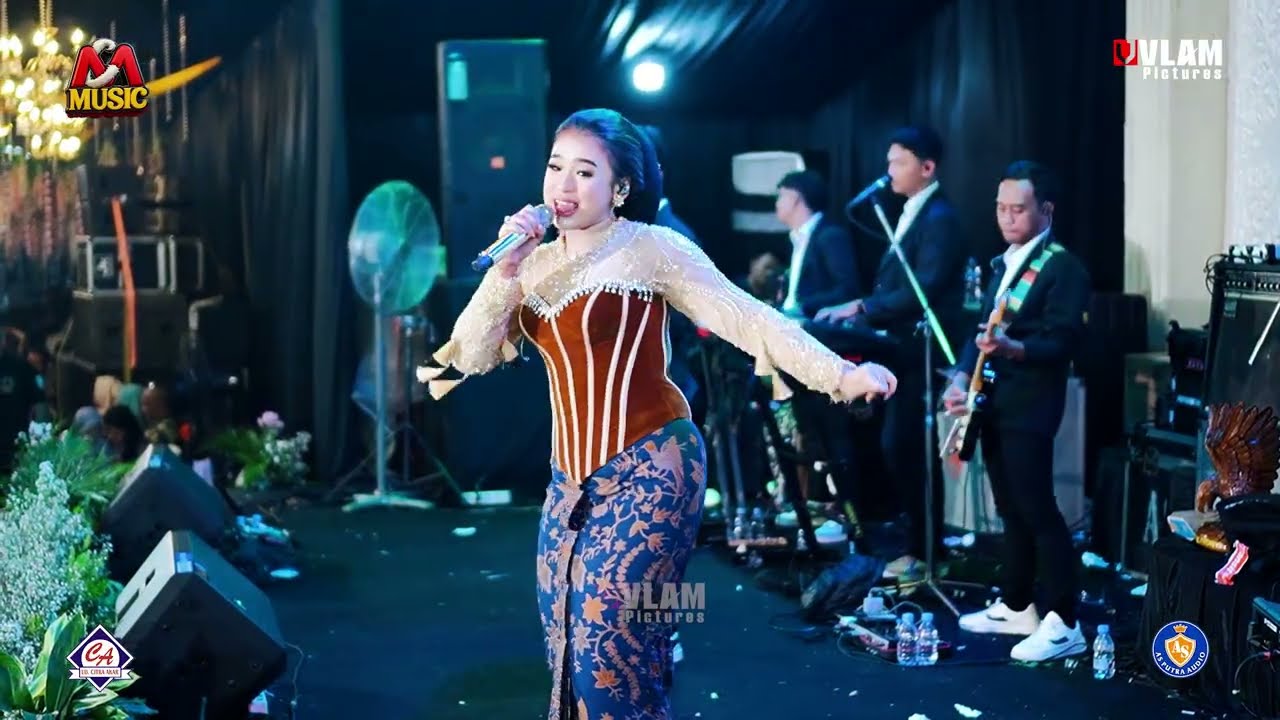 NIKEN SALINDRI - EGO WONG TUO || MAYANGKARA MUSIC WEDDING SHINTA DAN REYVALDO