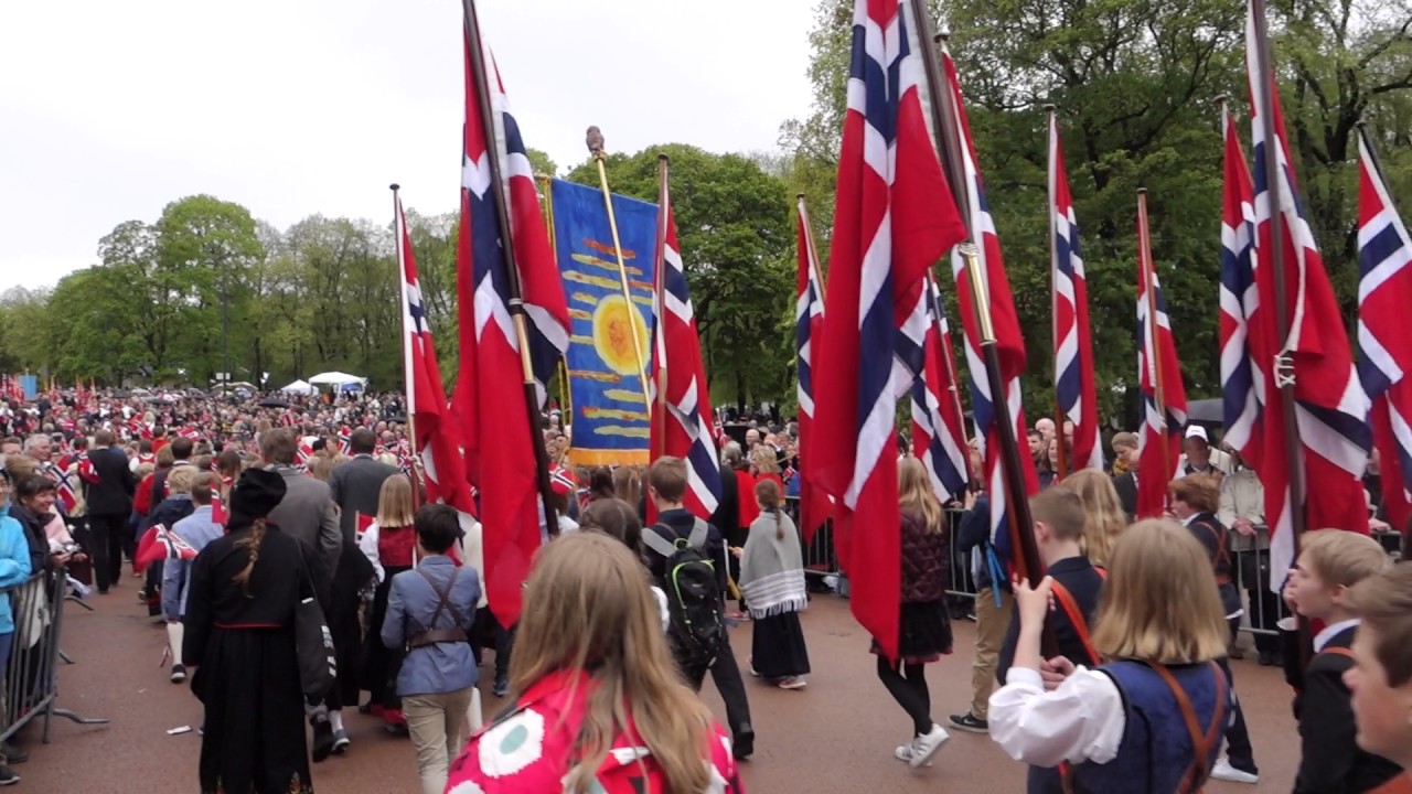 Norge i rødt, hvitt og blått! 17. mai 2017 i Oslo