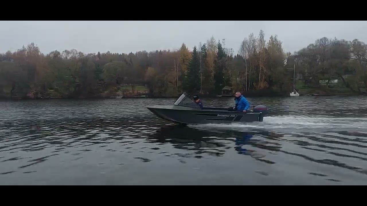 Катаем Swimmer 400 R по мотором 9.9
