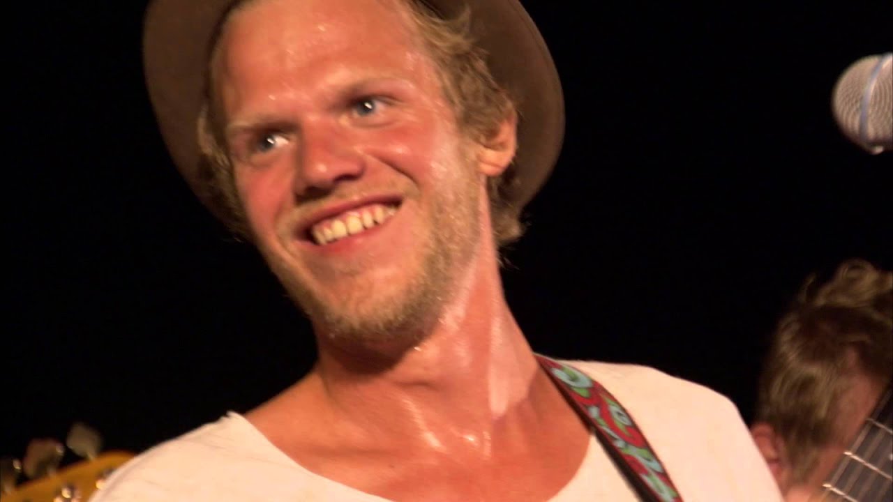 Isak Strand vs. TOE - Medvind LIVE @ Blue Bay Curaçao 2015