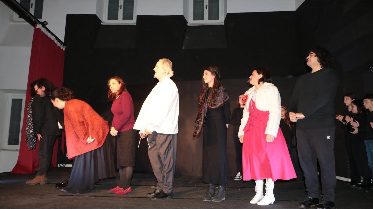 Surreality show   parata attori