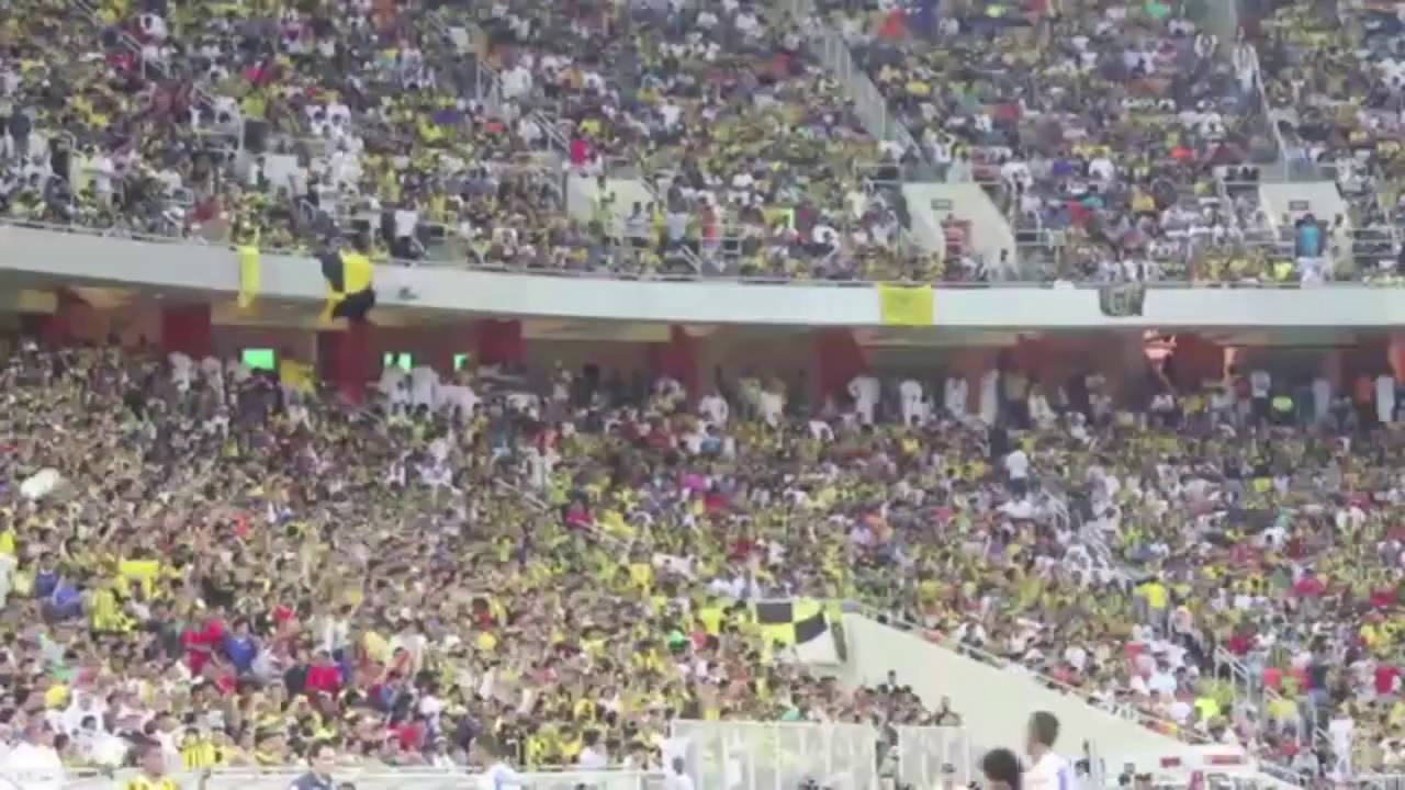 عندما يتغنى  فارس عوض و رؤوف خليف وعامر عبدالله  بالجمهور الاتحادي . كونوا بالموعد