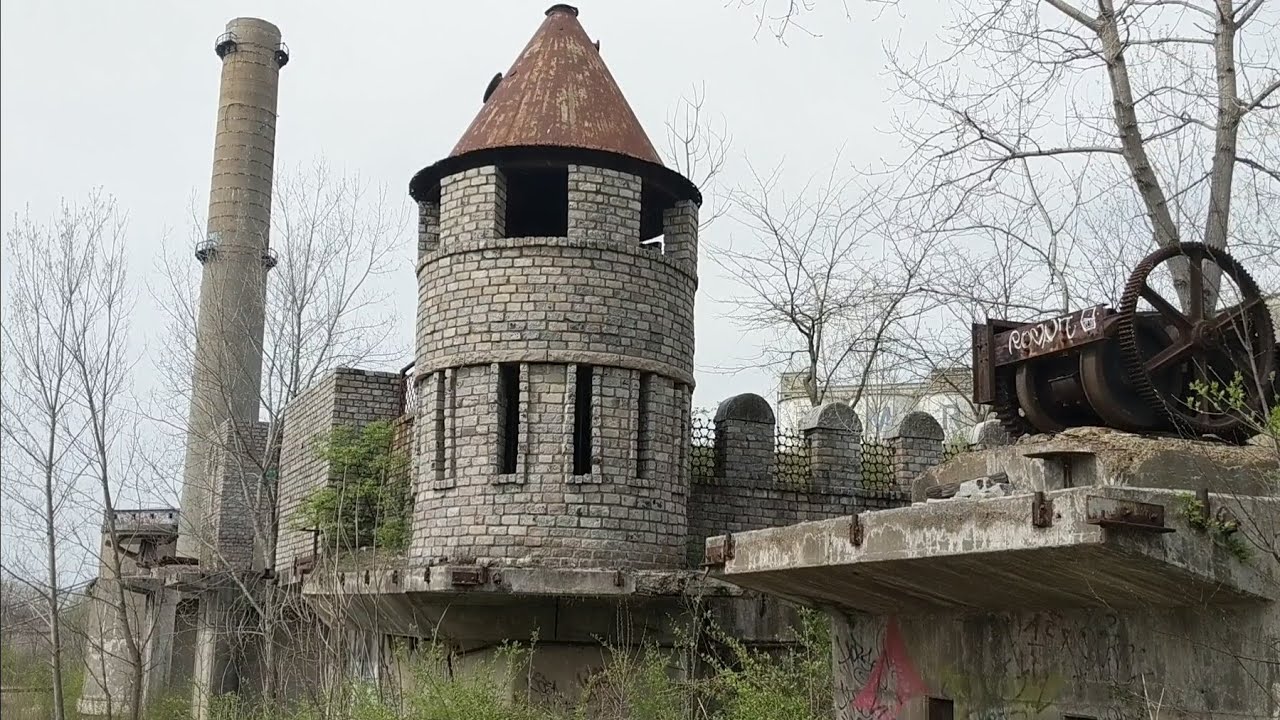Exploring Abandoned Cement Land Amusement Park | St Louis