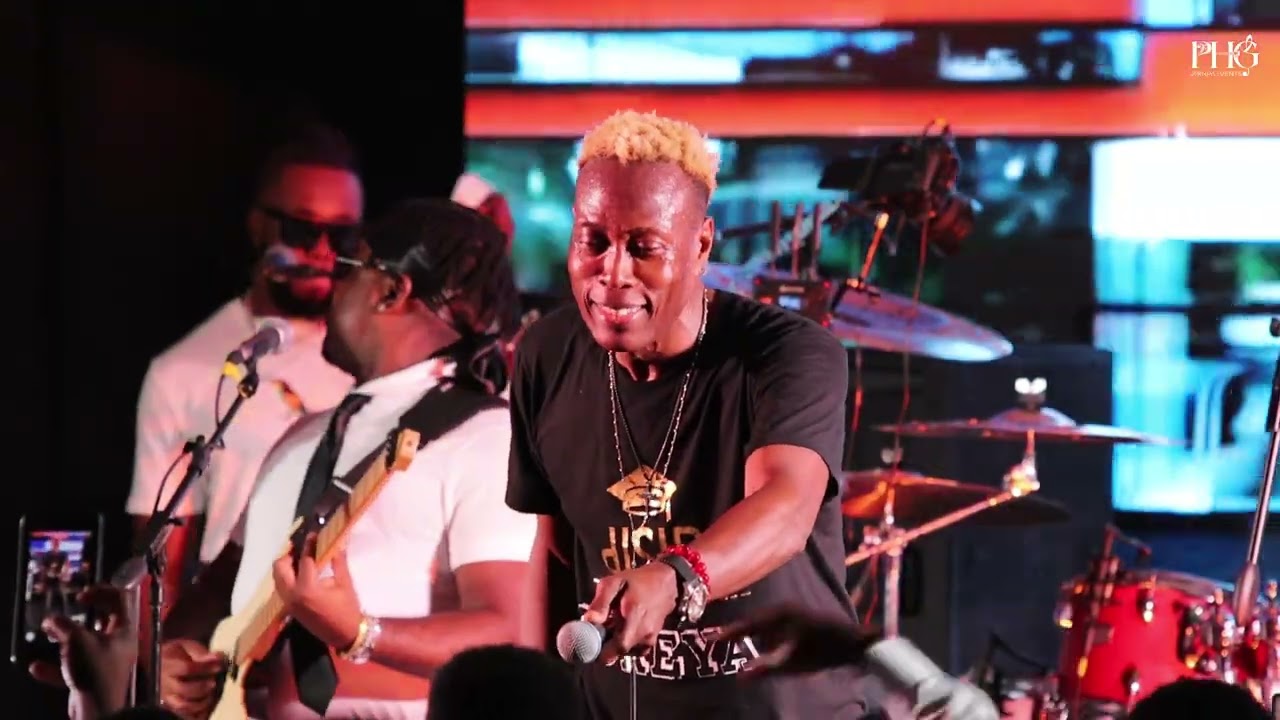 DISIP DE GAZZMAN COULEUR LIVE A MONTREAL CANADA.