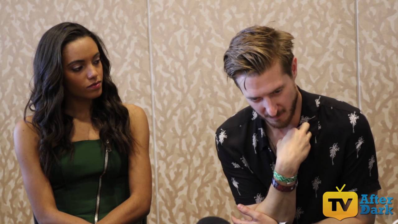 Maisie Richardson Sellers & Arthur Darvill of Legends of Tomorrow at SDCC 2016