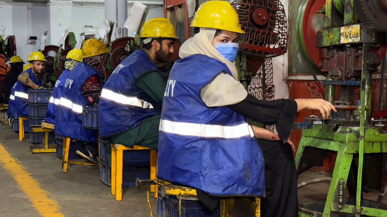 How Yamaha Motorcycle Swing Arms Are Made | Vintage Factory Process