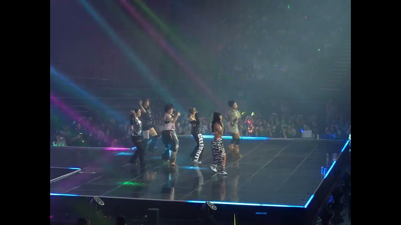[4K] 월드오브스우파 콘서트 범접 - hey mama (헤이마마) 서울콘 직캠 + 아이키 생일 서프라이즈 / #스우파 #스월파 #BUMSUP #wswf 