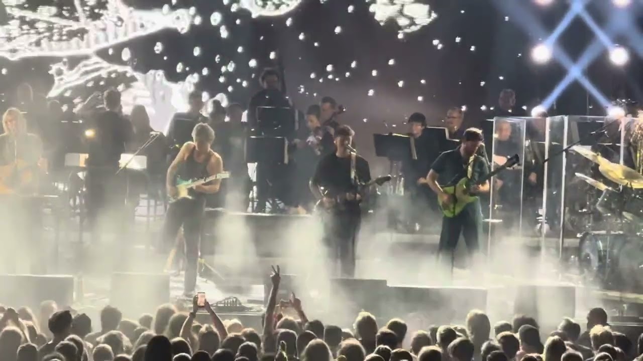 King Gizzard & The Lizard Wizard Inside Seaside 2025