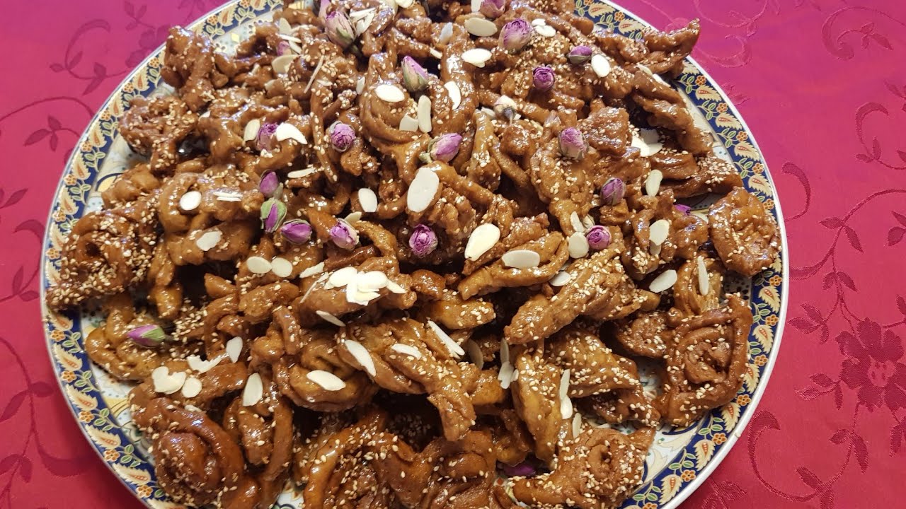 شباكية بدون دلك هشيشة معلكة مع أسهل طريقة التحضير Blätterteiggebäck Ramadan Chebakia Honiggebäck