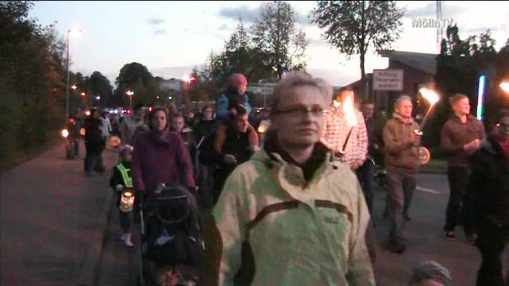 MöllnTV - Laternenumzug der Freiwilligen Feuerwehr Mölln am 8. Oktober 2011