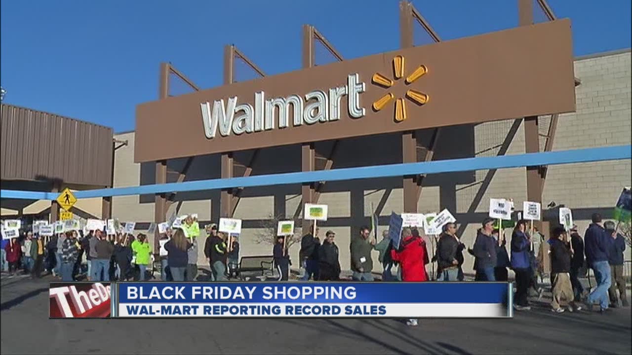 Union protesters picket Walmart