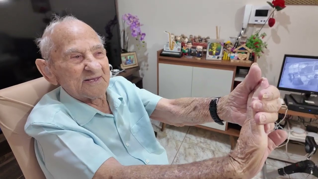 Entre risadas e exercícios, a fisioterapia do vovô fica mais leve! Conversas que curam  ❤️