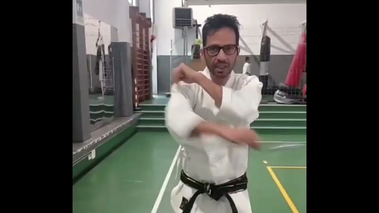 Lezioni di Karate con Pier: scopriamo il numchaku