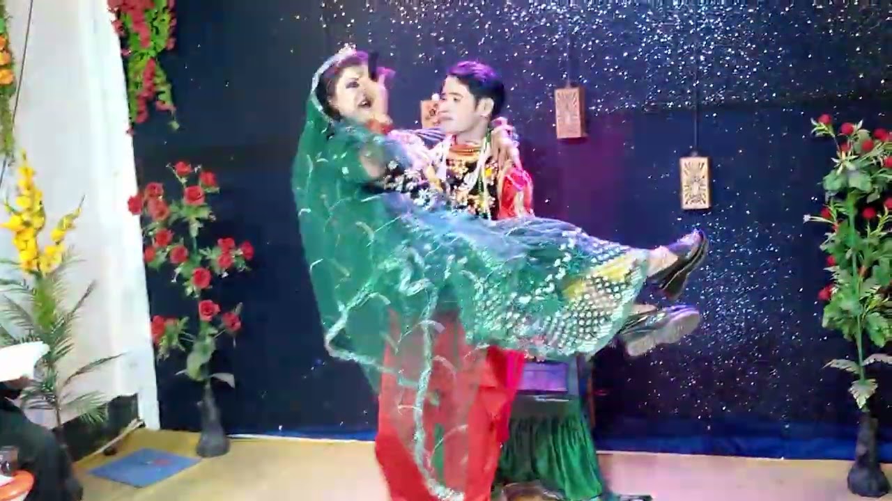 নায়ক জাহাঙ্গীর ও নায়কী প্রিয়ার ছোট্ট একটি গানের দৃশ্য 