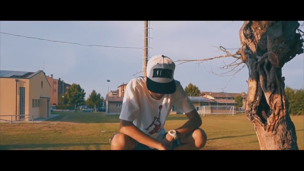 Mr.Yax AkA N.B.J - DUE METÀ (Prod.  The Panic Attack ) (STREET VIDEO)