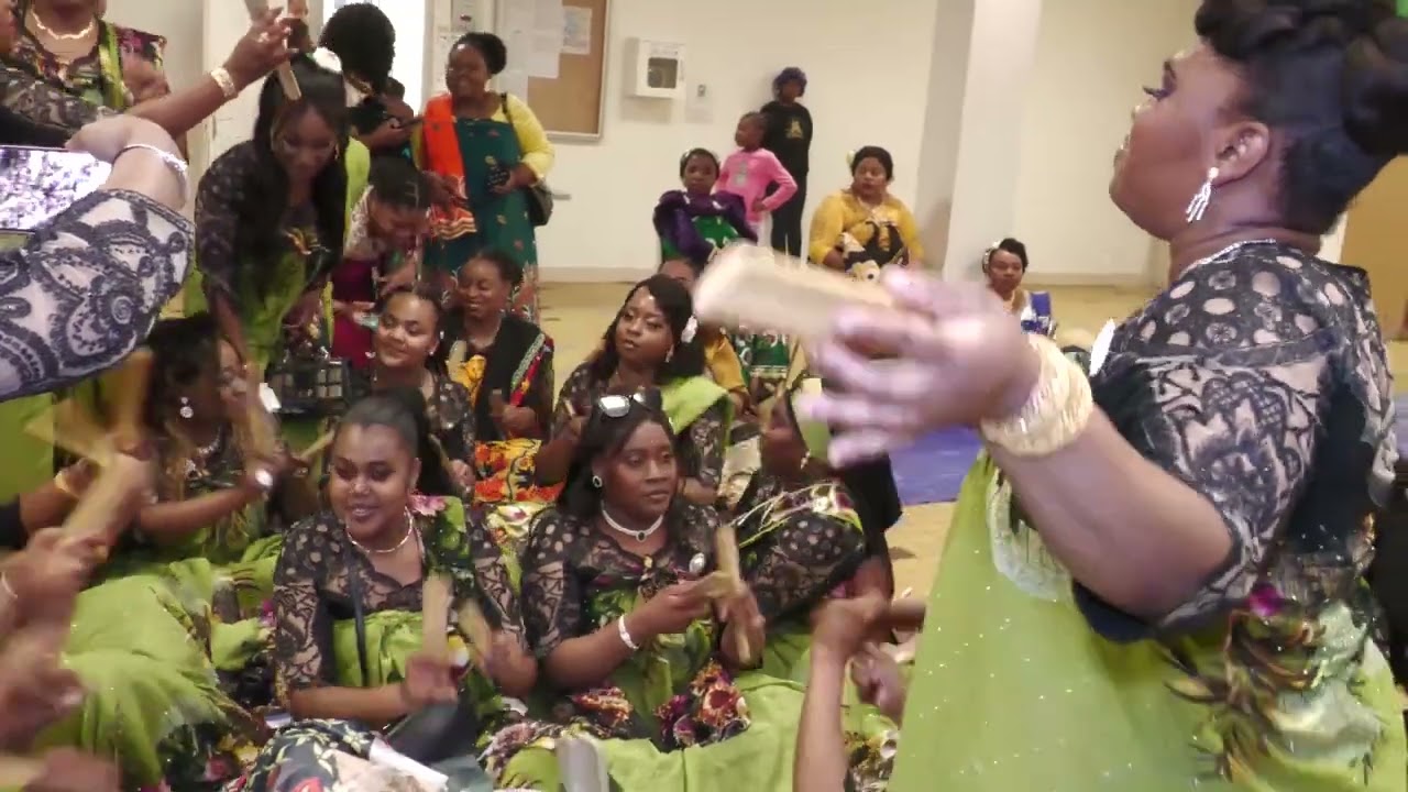 Extrait Mbiwi Fanjor Group de Brive à Angouleme
