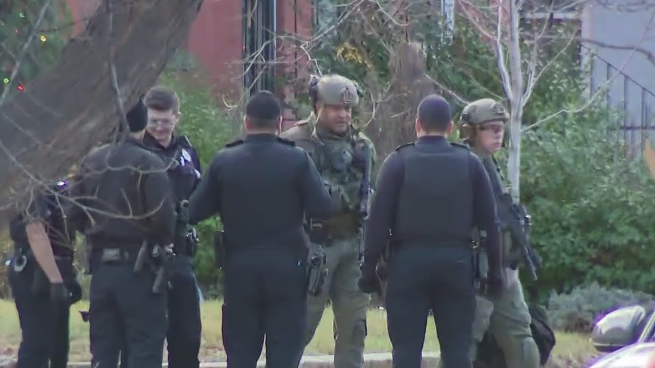 Shelter in place lifted for Denver neighborhood near 17th and Emerson after suspect arrest