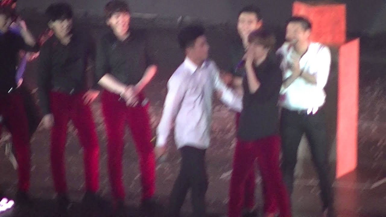 141130-super show 6 in taiwan-haru+舞者東海 希澈模唱