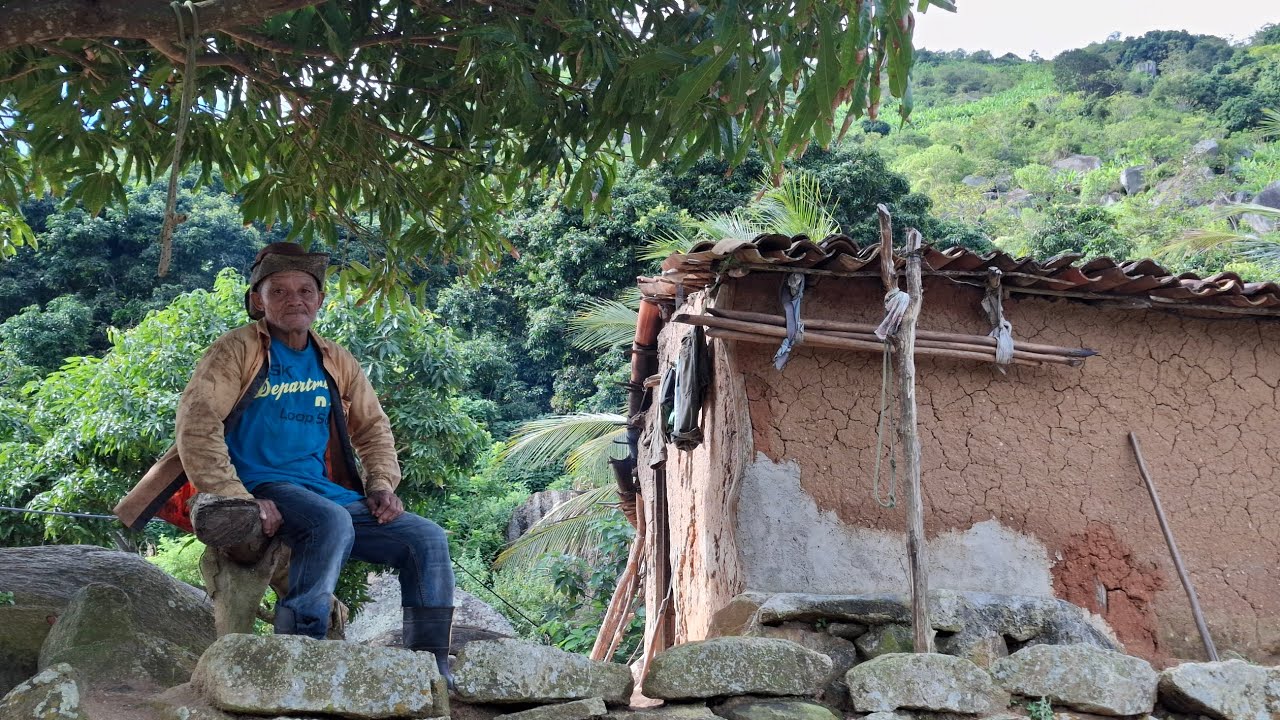 ISOLADO E SOZINHO GILMAR VIVE EM SEU PARAISO SIMPLES E ENCANTADOR