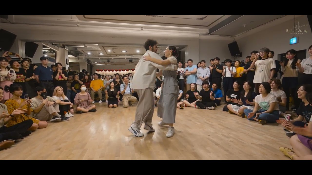 Santi & Euge 'social demo'