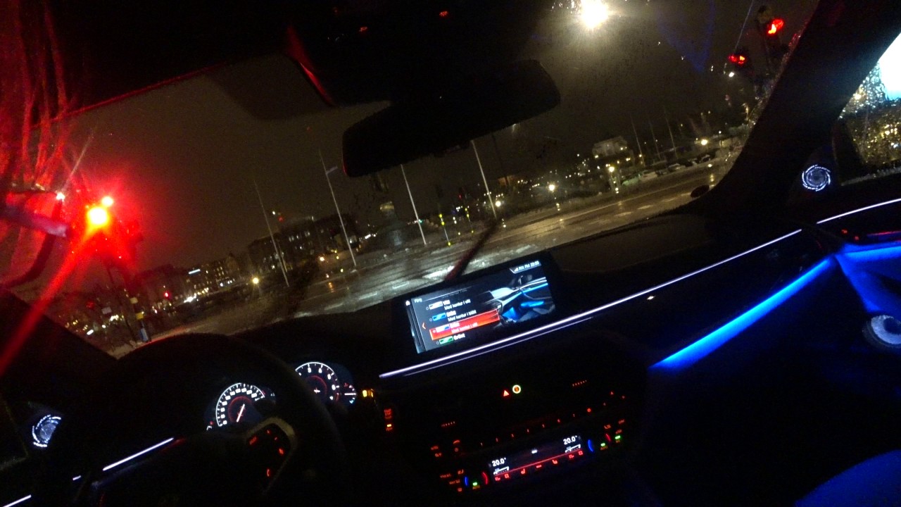[4k] YOU drive the NEW BMW 540i xDrive G30 POV in Stockholm Sweden during rain in the NIGHT nice LED