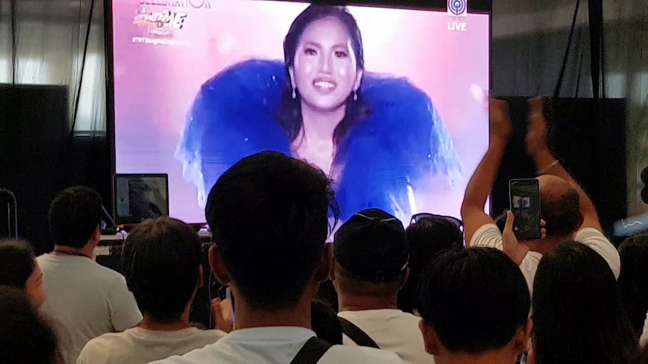 Elaine Duran live streaming at robinson Butuan..first qaurter pra sa top 3