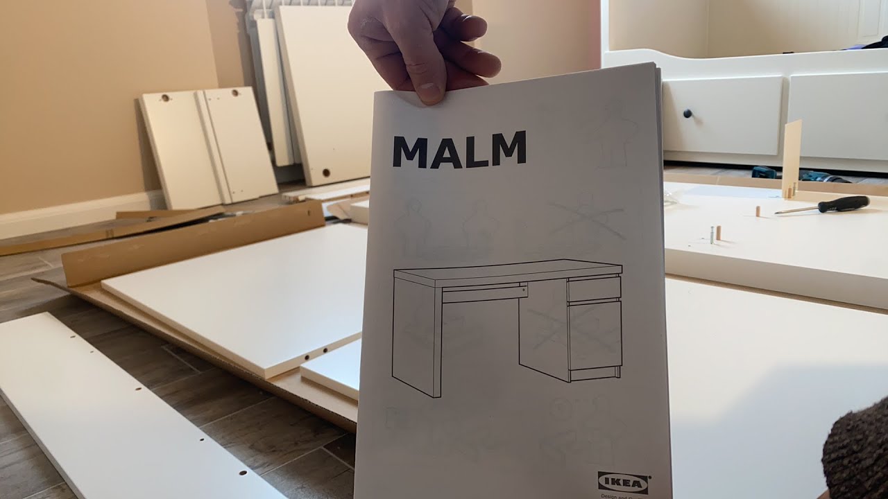 montaggio scrivania  MALM di ikea