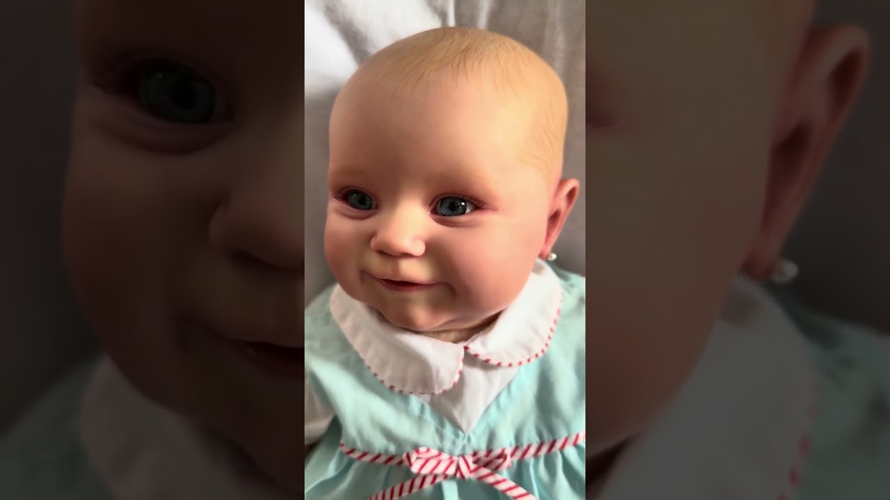 Малыш Кори Майкл в полном наряде.