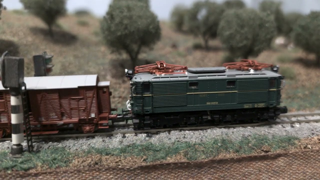 Hispatrén set de 6 vagones J-300.000 rojo óxido Renfe Ép. IV