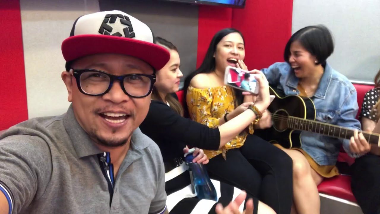 Nabusohan mga babaeng Love Radio Dj’s