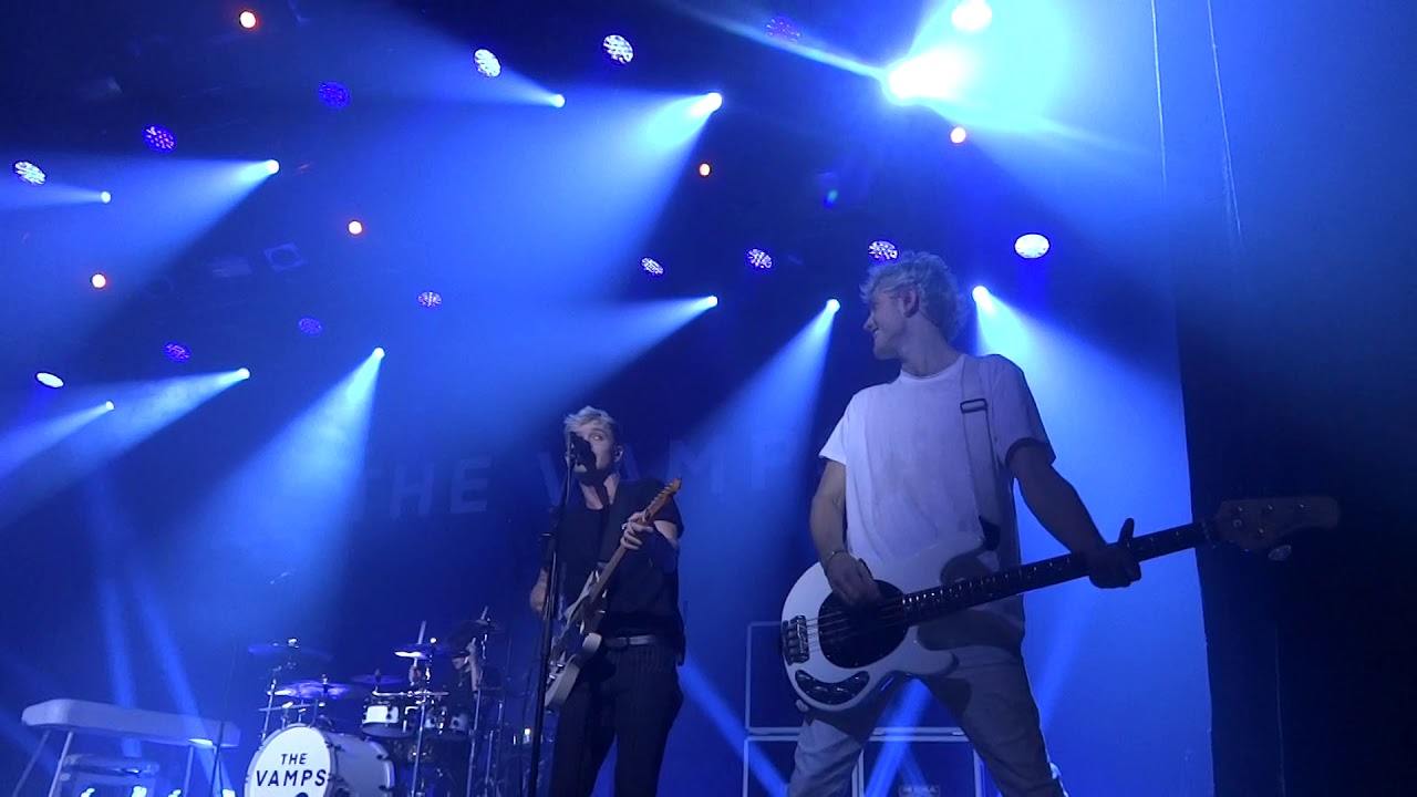 The Vamps - Waves, AMSTERDAM MELKWEG THE NETHERLANDS (2 November 2019)