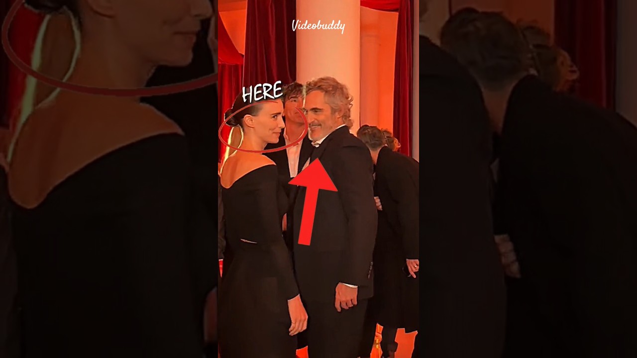 Joaquin Phoenix Arrived To The Red Carpet🔥