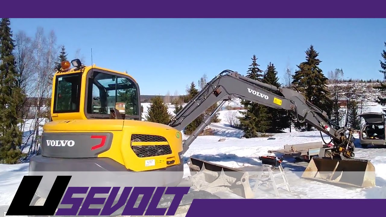 Kauhanpy&ouml;ritt&auml;j&auml;n ohjausj&auml;rjestelm&auml;n p&auml;ivitys Volvo ECR88 & Engcon