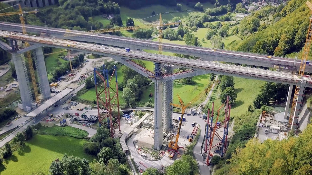 BECKER mit der L720 an der Filstalbrücke