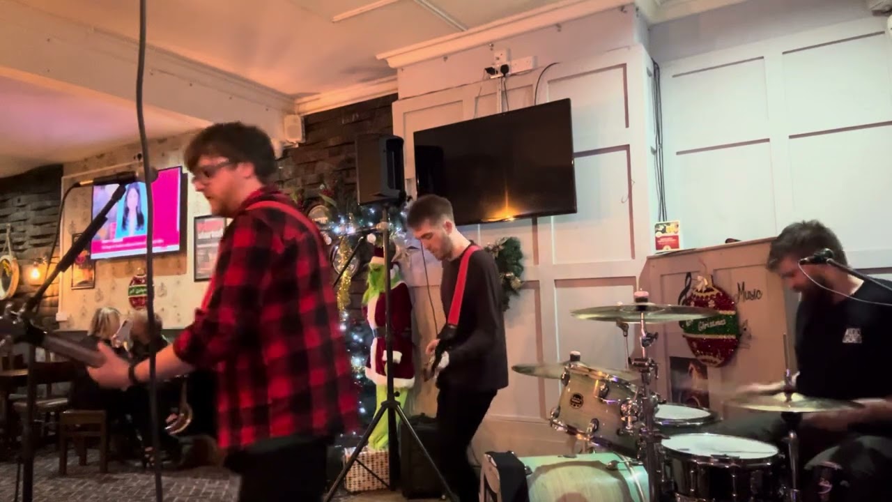 Audio Drones live @ The Plough, Chorley (19/12/25) 