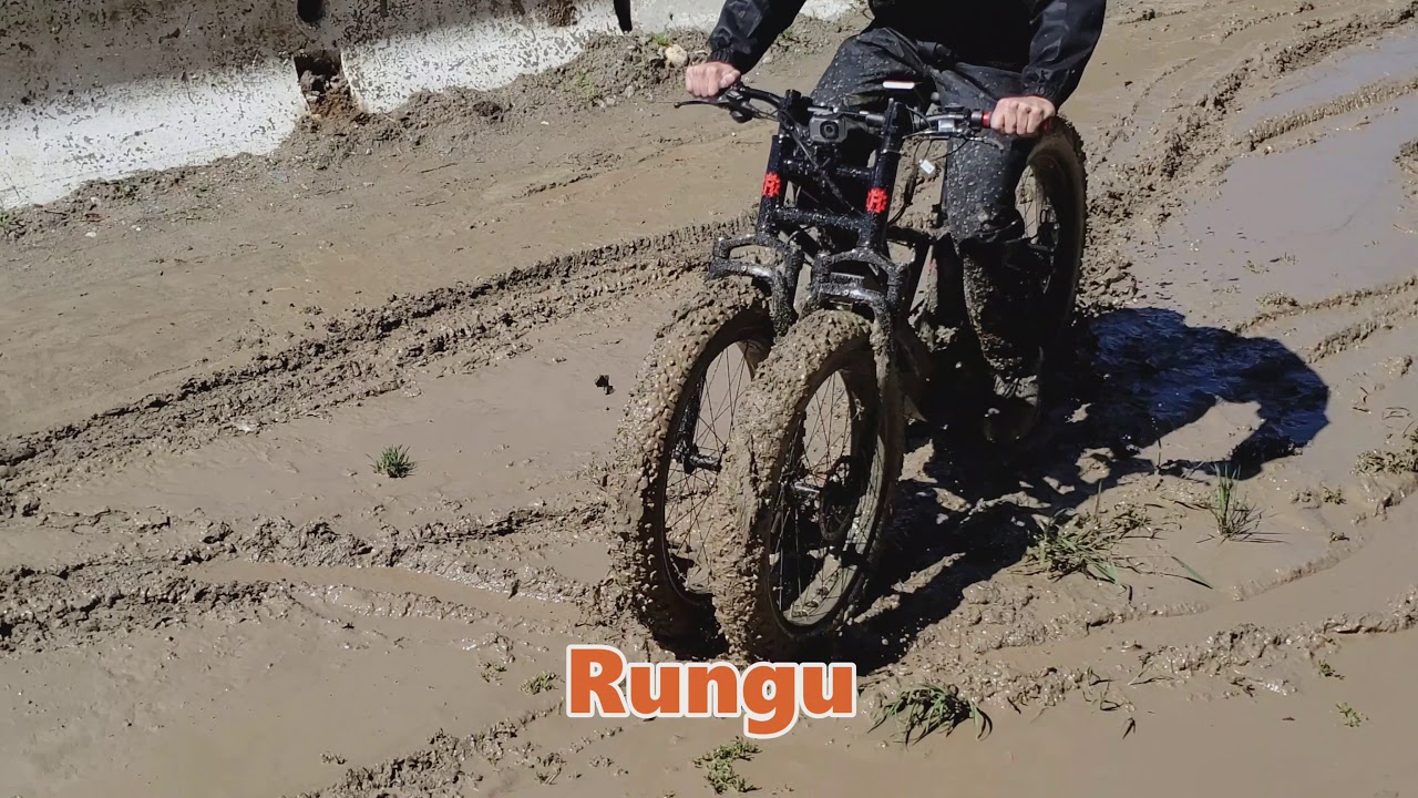 Rungu vs conventional hunting e-bike in mud