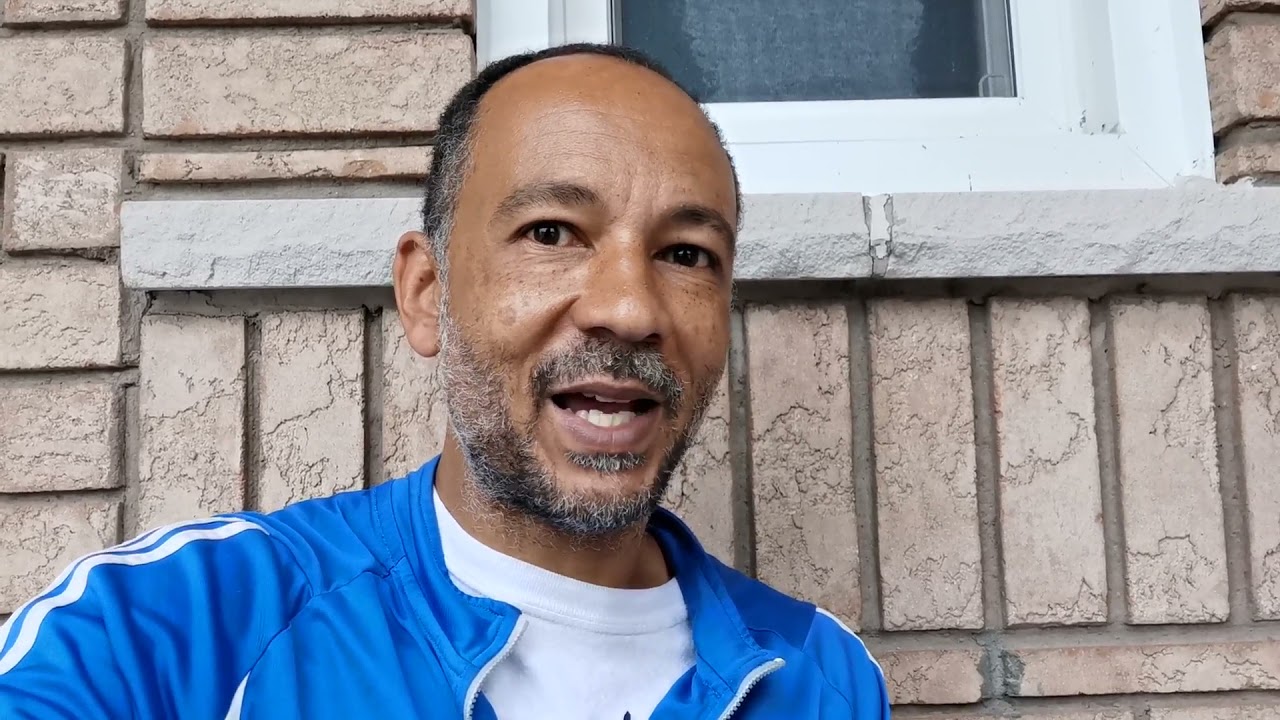 Qimic Gimbal Stabilizer for smartphone (Review from Kobie Mercury-Clarke)