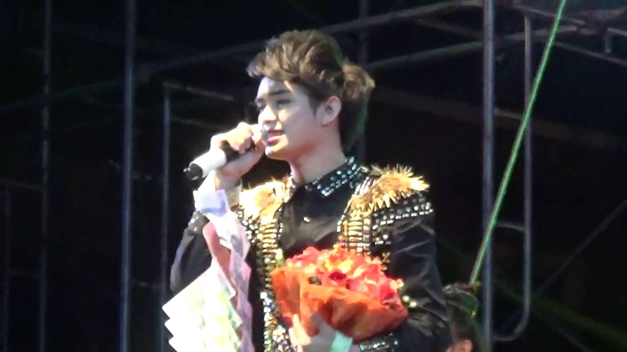 แบงค์ เทพีบ้านไพร คาถามหานิยม ฝืนใจหน่อยได้ไหม